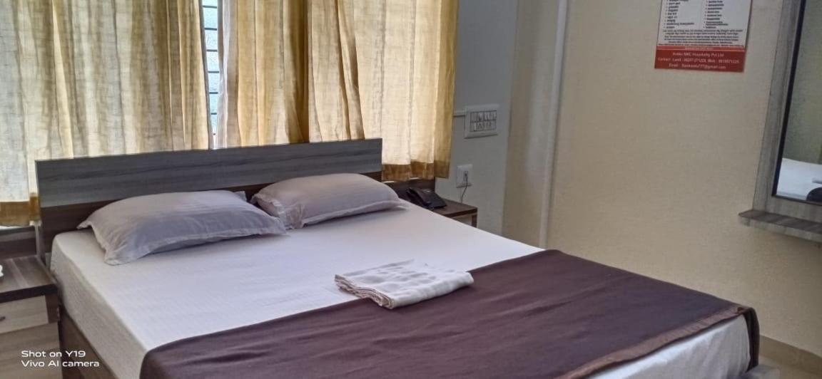 Sai Skanda Hotell Subrahmanya Exteriör bild
