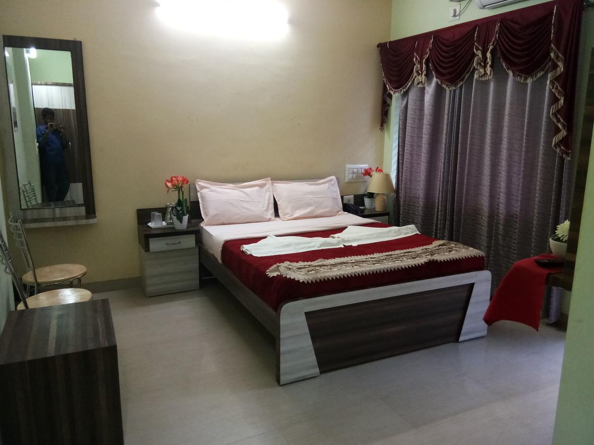 Sai Skanda Hotell Subrahmanya Exteriör bild